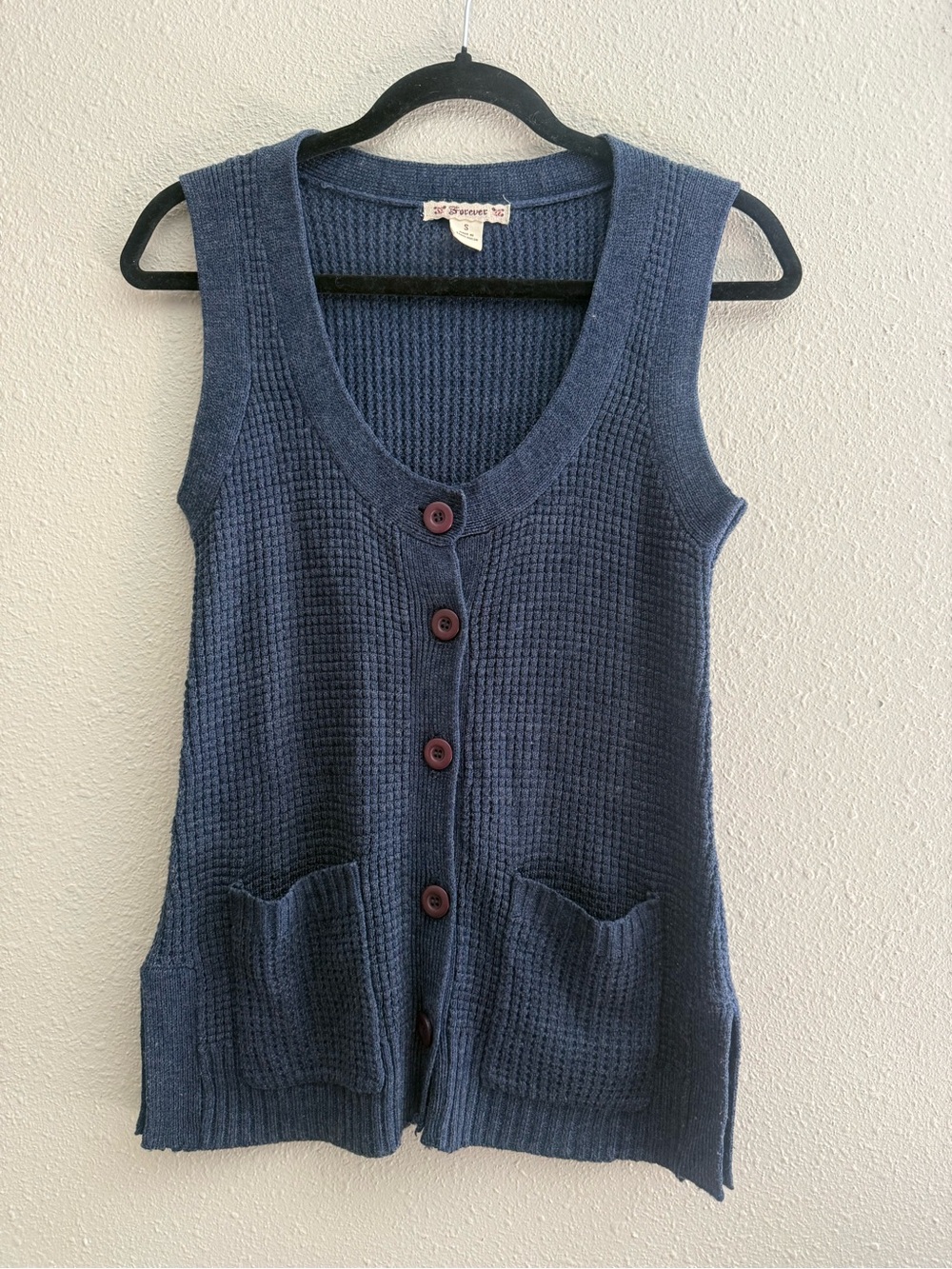 Forever 21 Blue Cardigan Sleeveless Y2K Navy Knit Button-Front Sweater Vest Rose